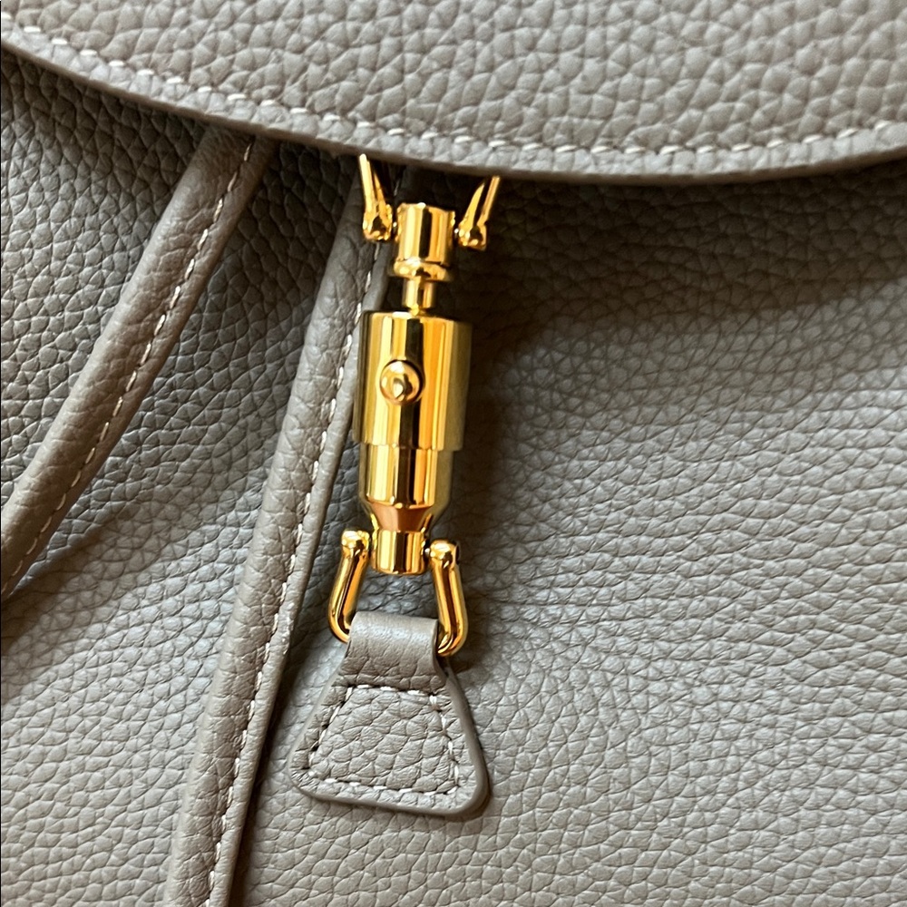 DUYP Luxury Backpack Leather Taupe - Picture 6 of 13